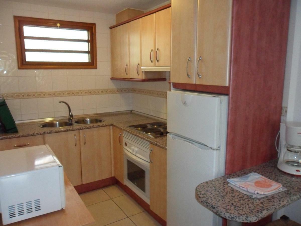 Apartamentos Cervantes Бенідорм Екстер'єр фото